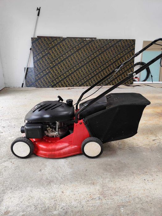 Бензинова косачка MTD Smart 395 PO