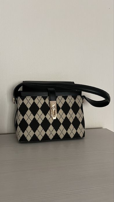 Сумка David Jones, почти новая, в отличном состоянии