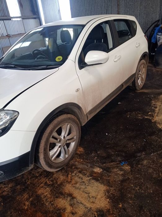 Nisan Qashqai1.6i 117 kc 2013 г