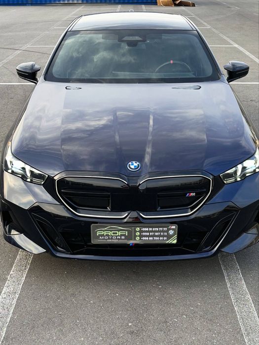 BMW i5 M60 2024 yil