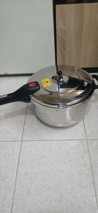 Тенджера под налягане