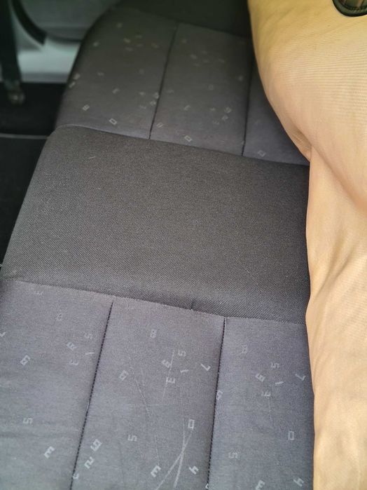 Mazda 2,an 2004 benzină