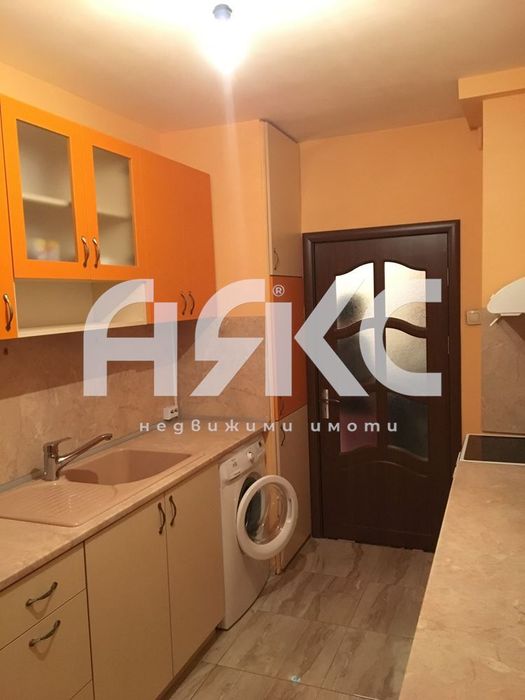 Дава се под наем Двустаен апартамент в София, Красна поляна 2 - 60 кв.м за 498.27 € - Снимка #2