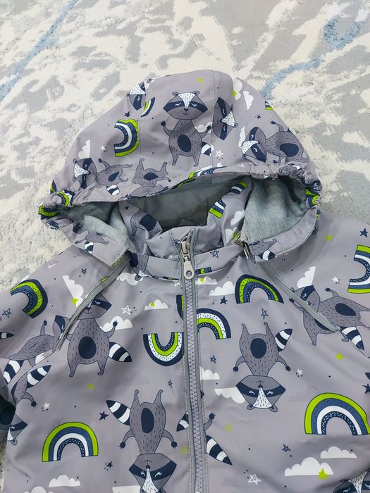 Продам куртку на мальчика