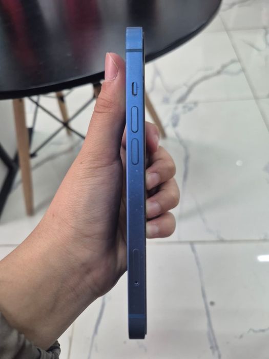 айфон 13синий  обмен