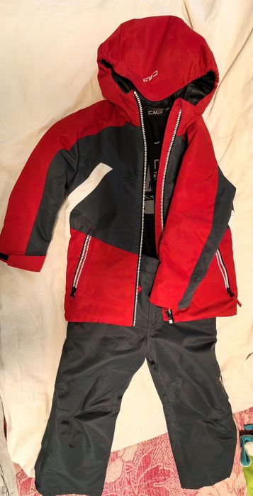 Комбинезон лыжный CMP. На рост 116 см. И мальчику, и девочке.