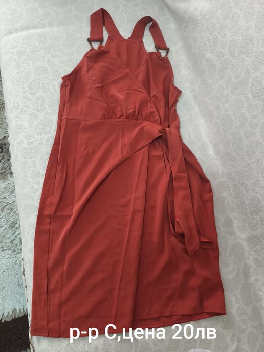 Дамски елегантни рокли