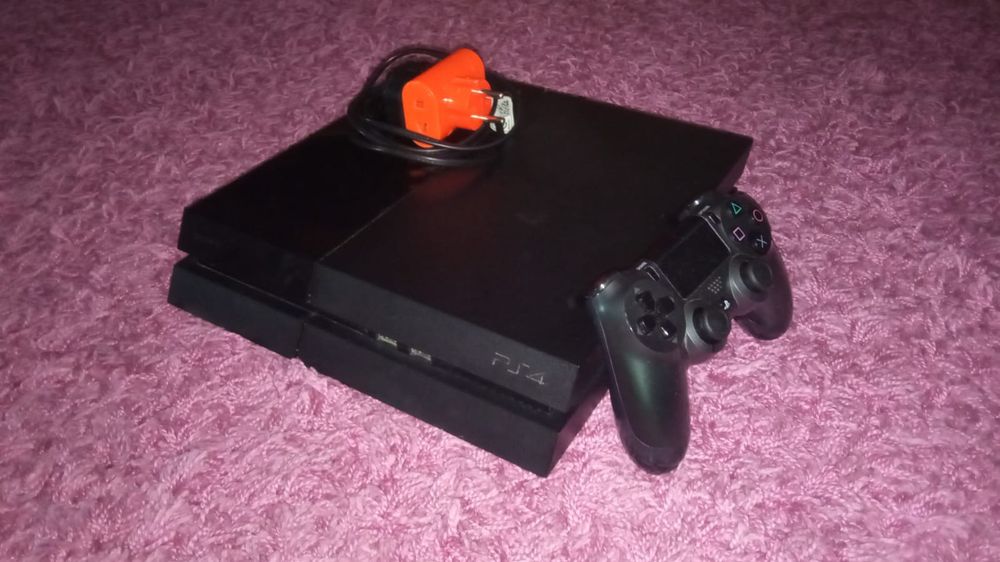 Sony playstation 4 fat