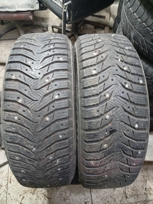 Продам две покрышки 195/65 r15 за 30.000т