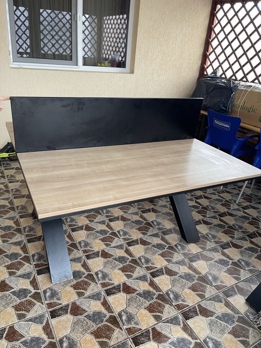 Birou dublu in stare buna