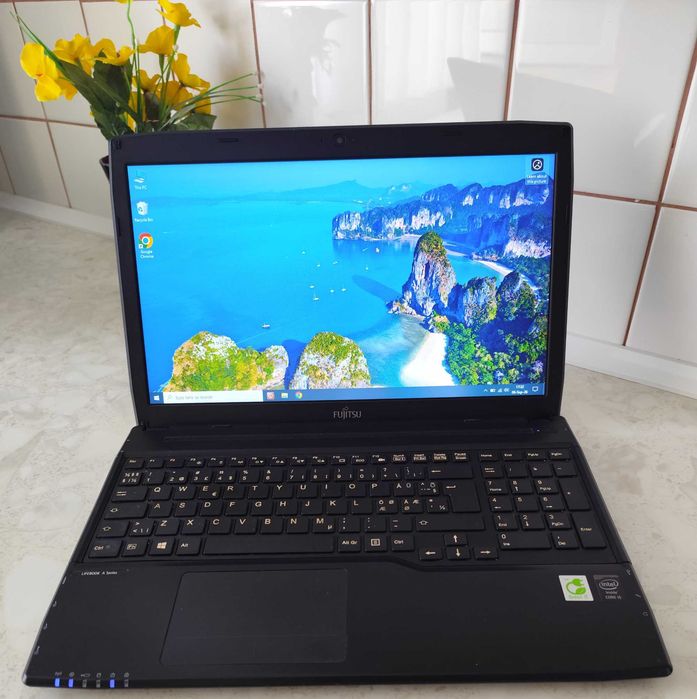 Fujitsu Lifebook A544-intel i5