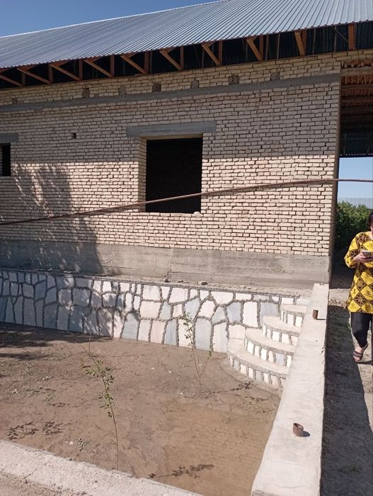 Uchaska sotiladi 6 soʻtiq