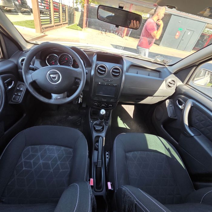 Dacia Duster 1,6  B. /. GPL —An 2014—4800 euro