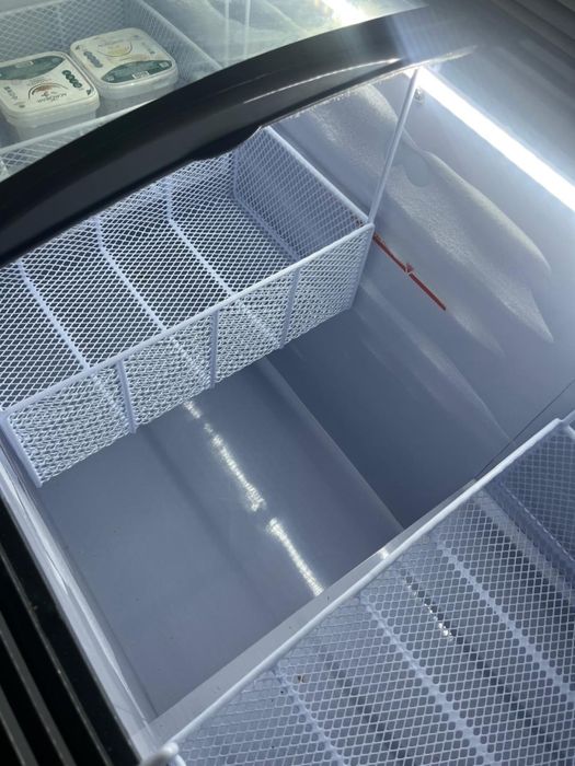 Витринный морозильник | В отличном состоянии!