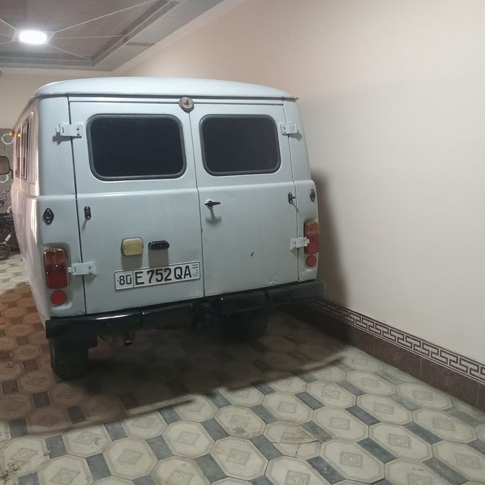 УАЗ Буханка   (UAZ-39094)