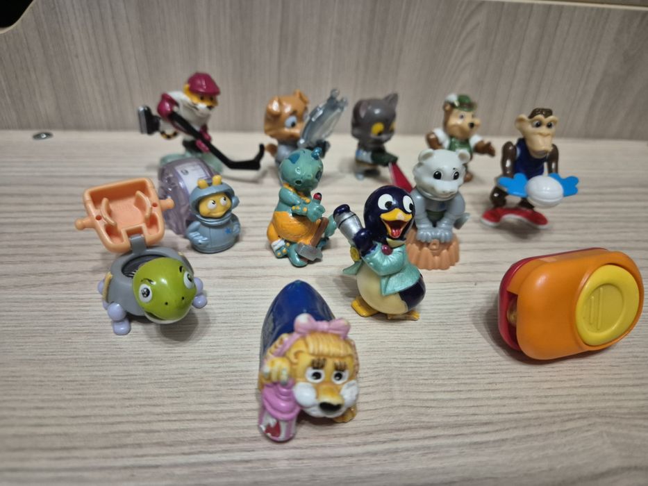 Киндер сюрприз игрушки разные