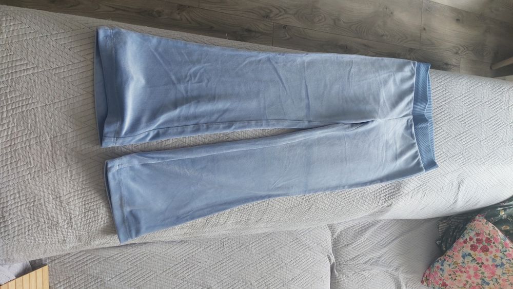 Pantaloni velur H&M