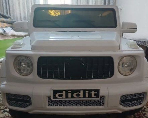 детский электромобиль Mercedes-Benz G-Class (Gelik) белого цвета
