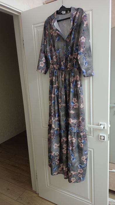 Платья в отличном состоянии