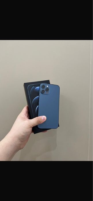 Продам Айфон 12про 128гб