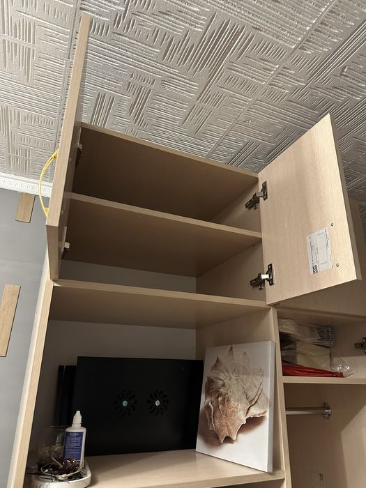 Продам шкаф с зеркалом