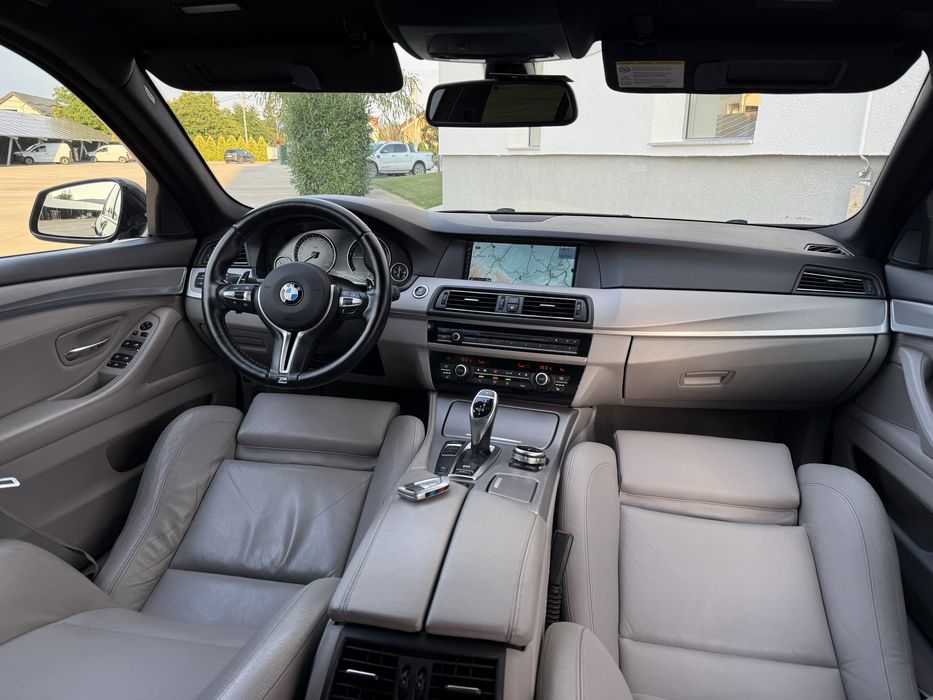 BMW 5 Series 2011 — imagine 5