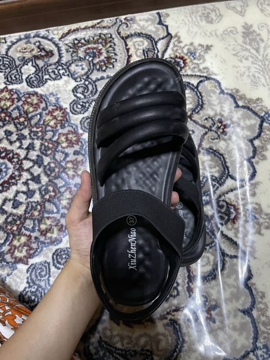 Basanoshka sotiladi sifatli oyoq kiyim