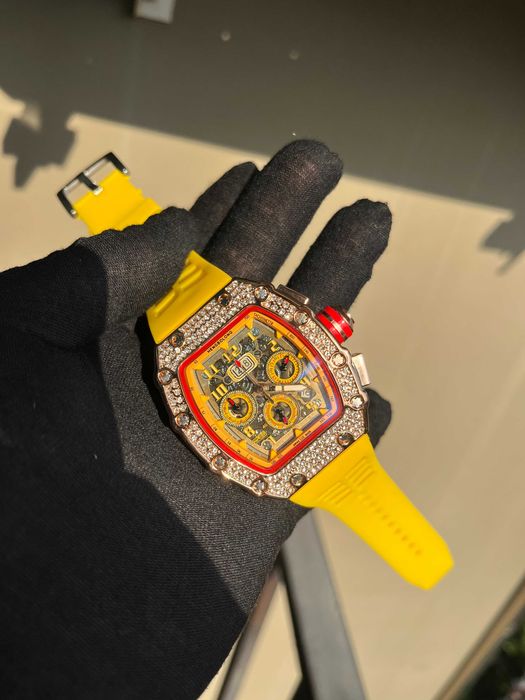 Часовник  Hengbolong НАМАЛЕН!