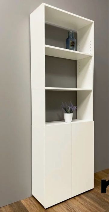 Стелаж с дверцами