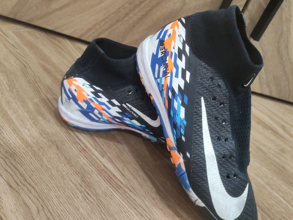 Сороконожки от Nike