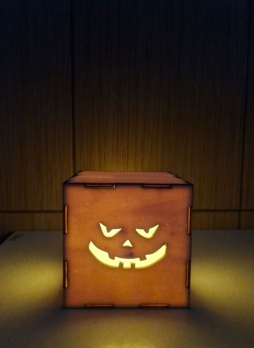 Lampa Halloween pe baterii