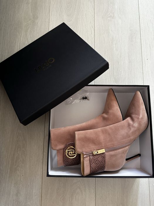 Боти LiuJo с висок ток