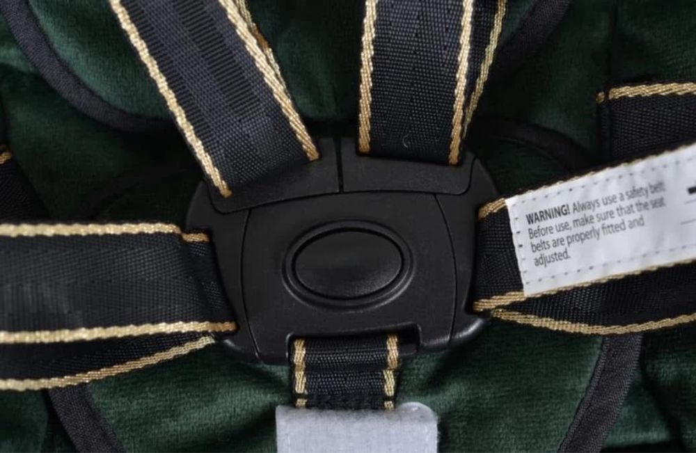 Люлка-шезлонг с функции на вибрации.