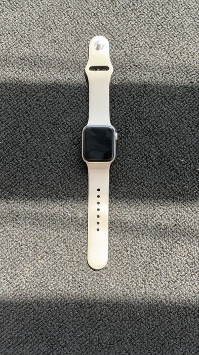 Apple watch  SE