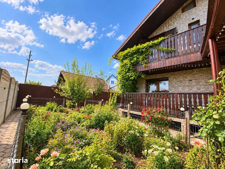 Casa individuala 4 dormitoare, 4 bai, garaj
