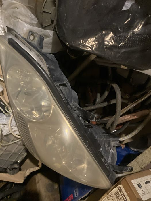 Фары авенсис версо ипсум дорест