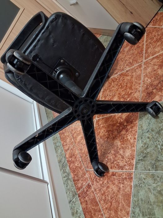 Офис стол тип "директорски"