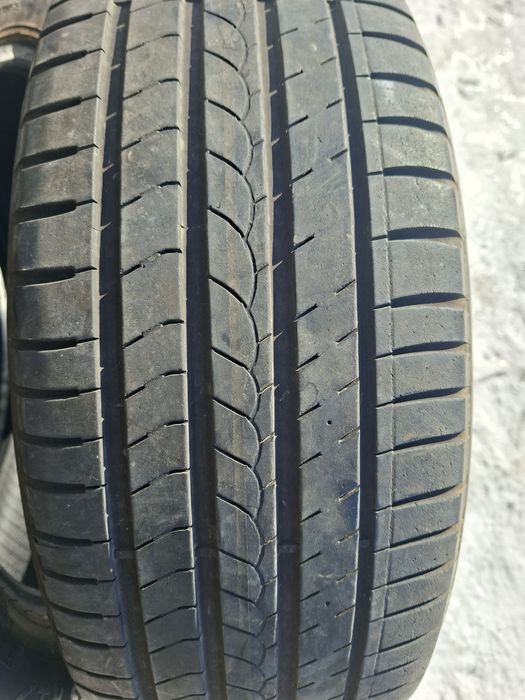 Продам шины. 215/55/17 пирелли