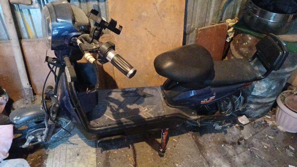 Электроскутер хорошем состоянии