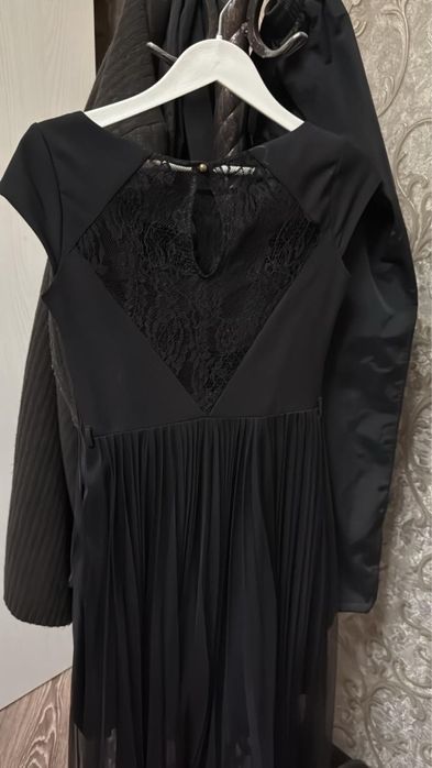 Женские платья на