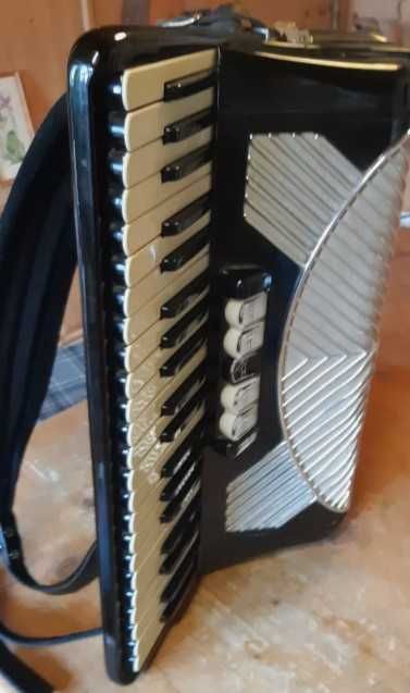Hohner Verdi III