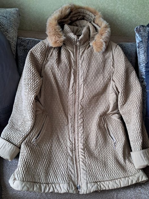 Продам пуховики б/у зимнии, осенние