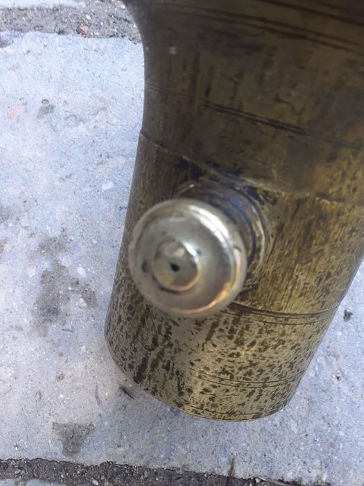 Стар меден съд,кашпа и голям стар хаван3кг.Медни съдове.