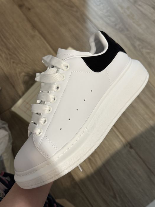 Tenesi alexander mcqueen marimea 38