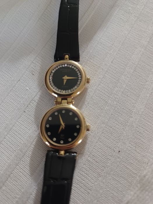 Vând ceas de dama raymond weil.