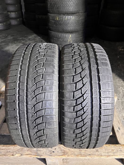 2 anvelope iarna 215/40/17 , Nokian , 6.8 mm