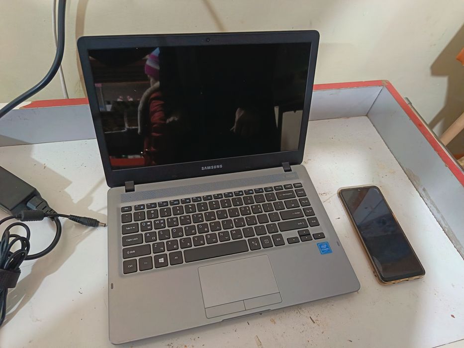 SAMSUNG noutbook