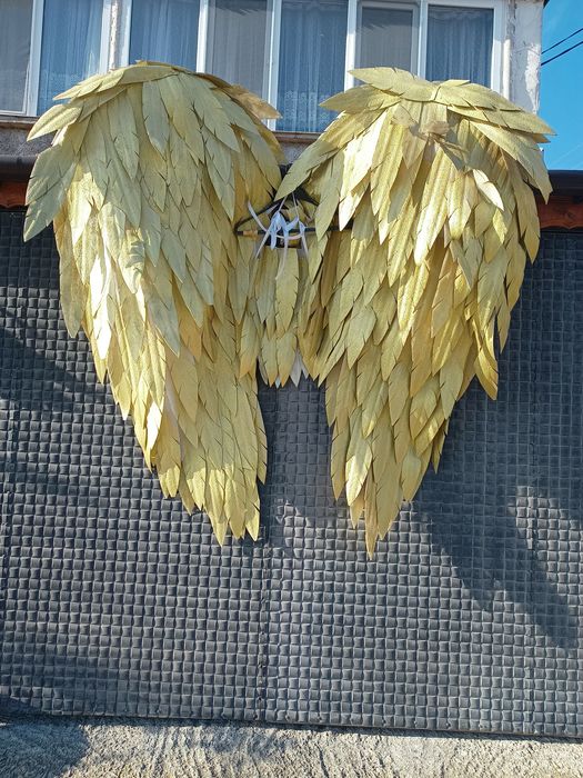 Ангелски златни криле за декорация или за фотосесия
