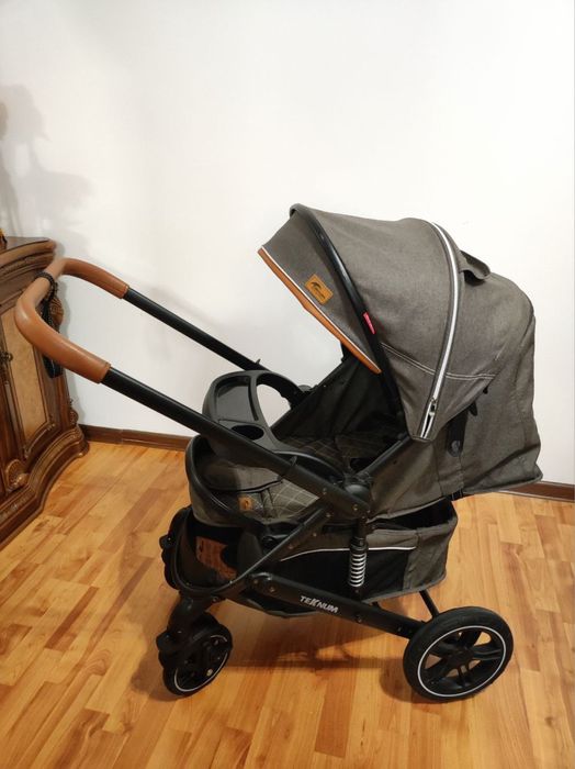 Продам новую  коляску