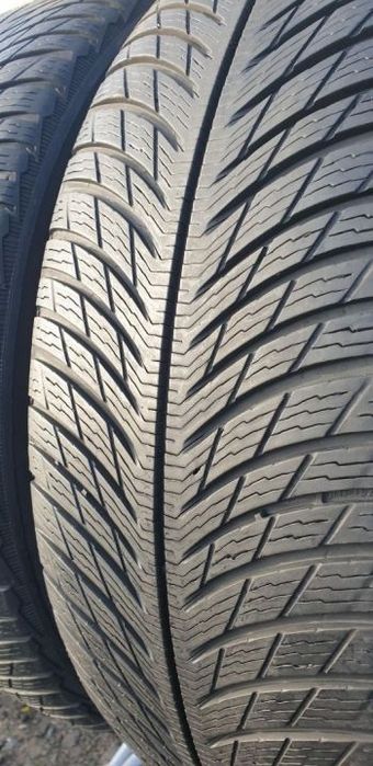 225 60 18, 215 50 18, 265 60 18,255 60 18, 225 55 18, 215 55 18